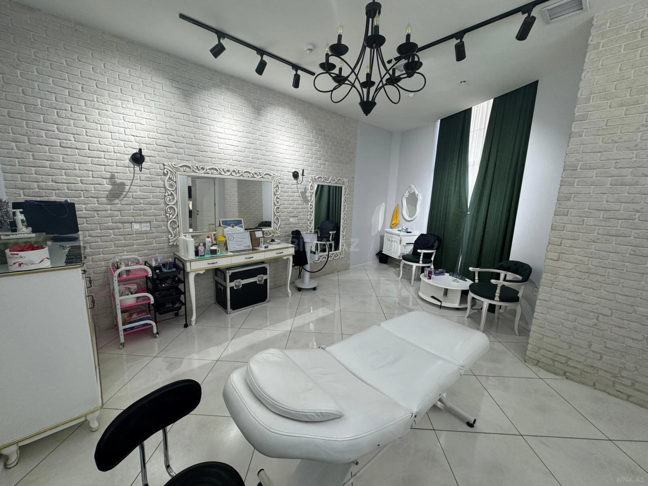 Kirayə verilir obyekt 170 m²