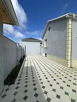 Satılır 4 otaqlı həyət evi 110 m²