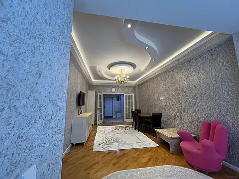 Kirayə verilir 3 otaqlı mənzil 100 m²