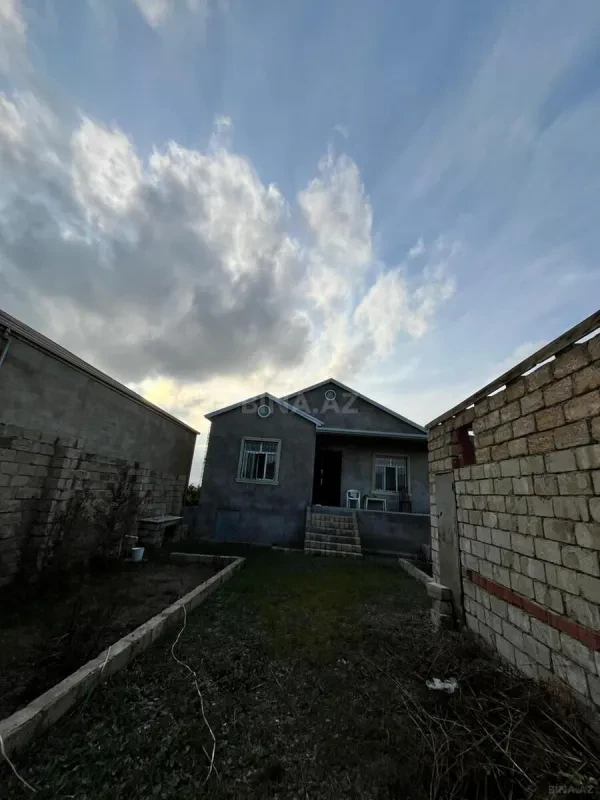 Satılır 4 otaqlı həyət evi 80 m²
