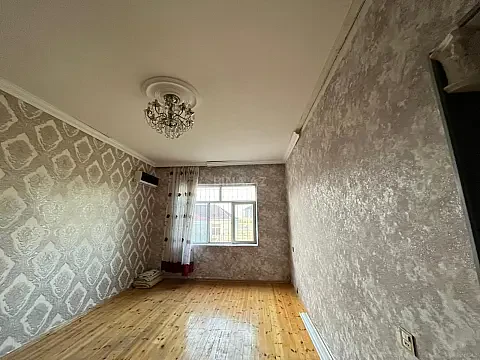 Satılır 4 otaqlı həyət evi 80 m²