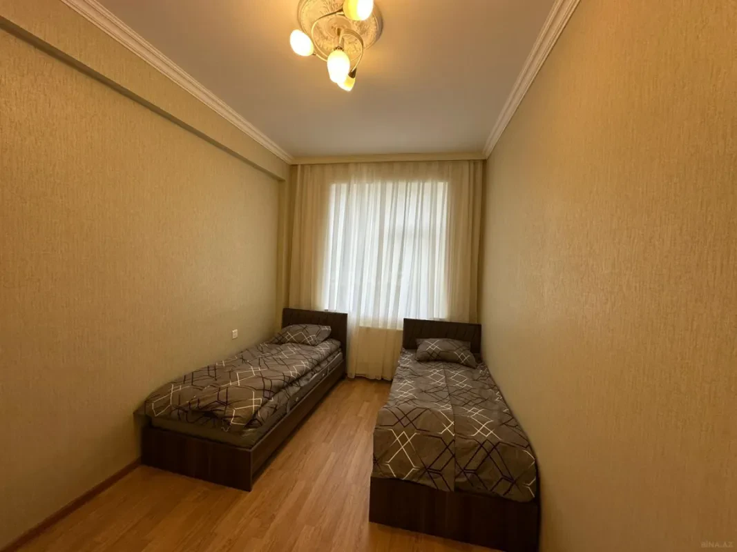 Kirayə verilir 3 otaqlı mənzil 99 m²