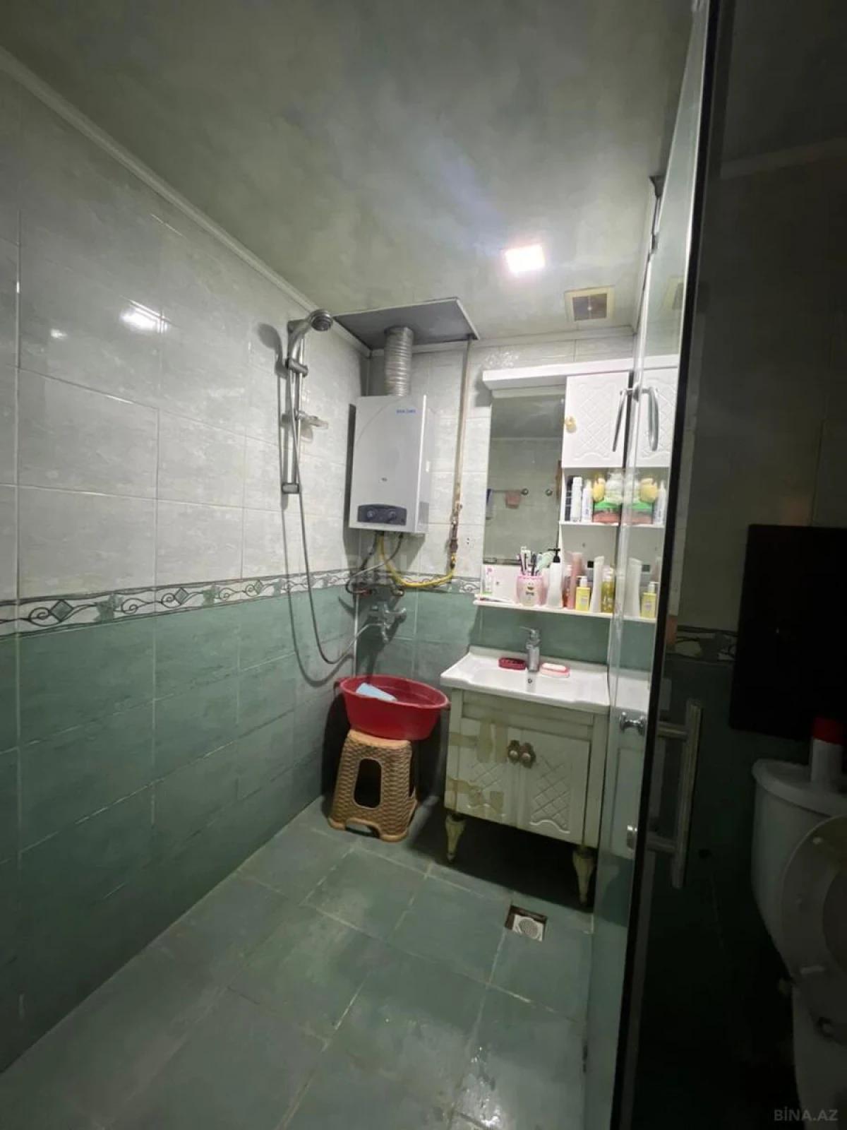 Satılır 5 otaqlı mənzil 125 m²