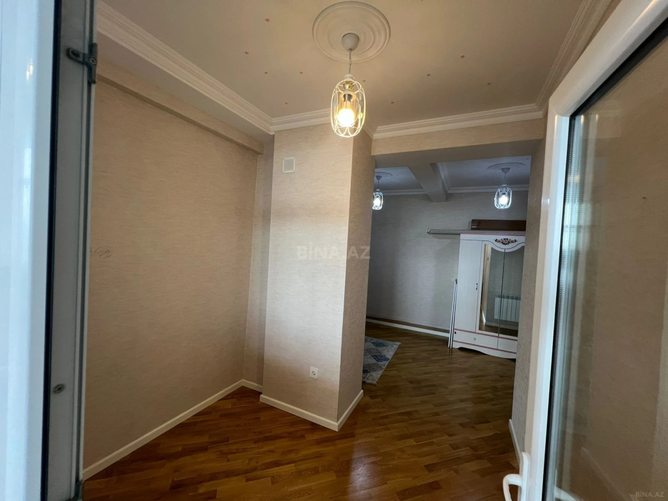 Kirayə verilir 3 otaqlı mənzil 100 m²
