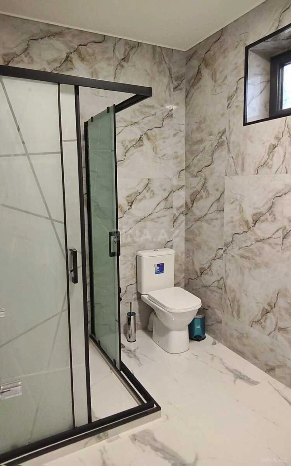 Satılır 4 otaqlı həyət evi 200 m²