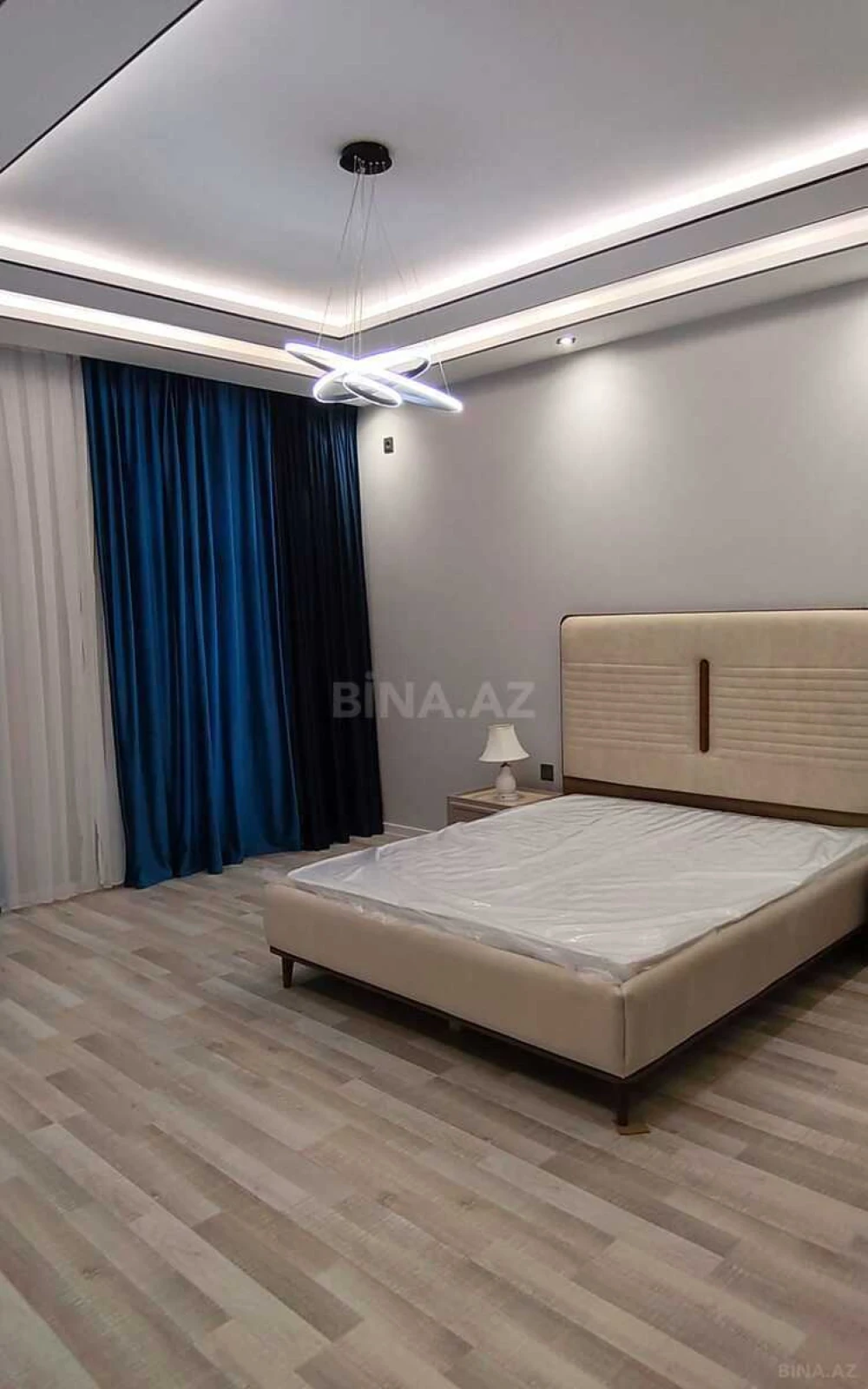 Satılır 4 otaqlı həyət evi 200 m²