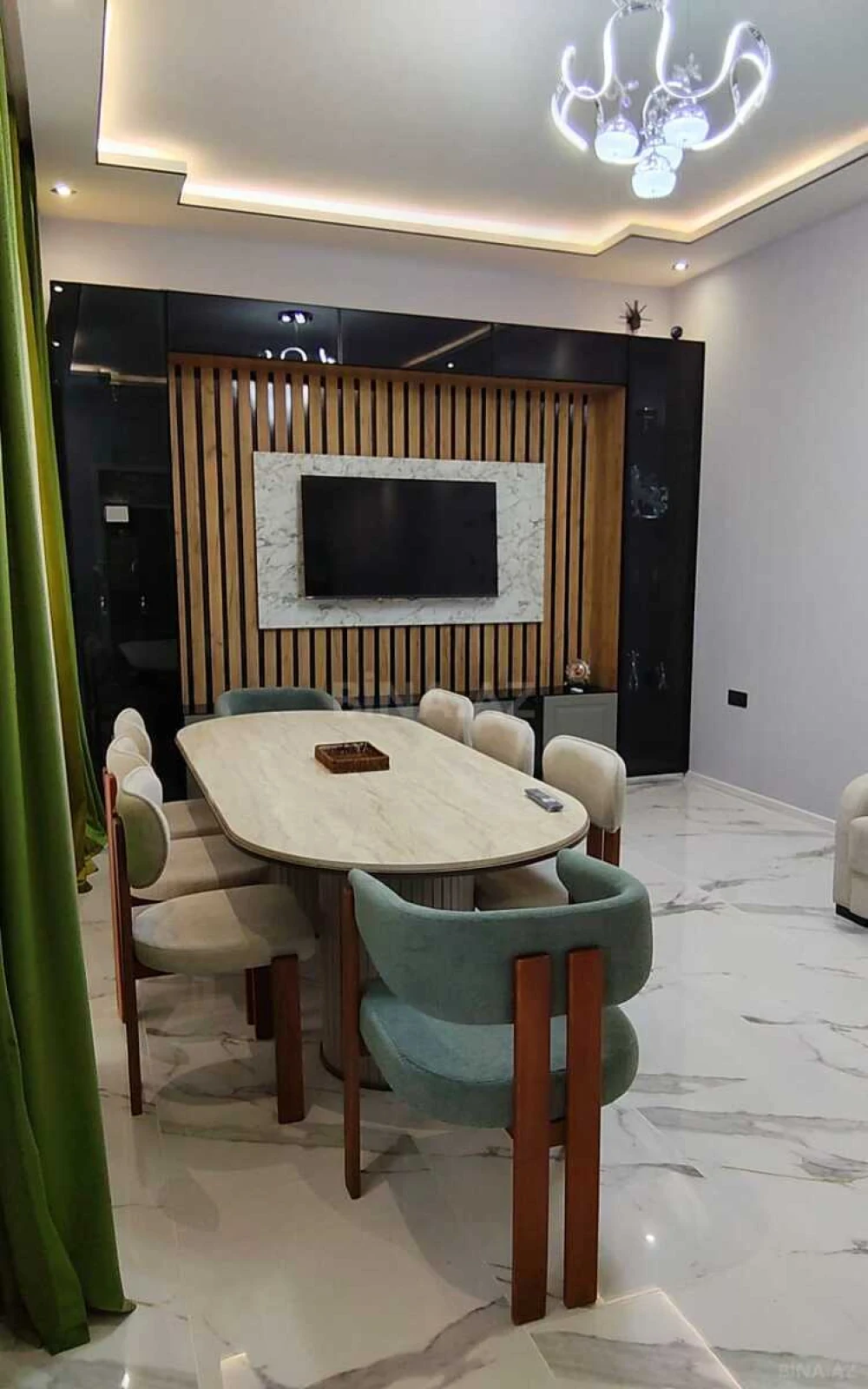 Satılır 4 otaqlı həyət evi 200 m²