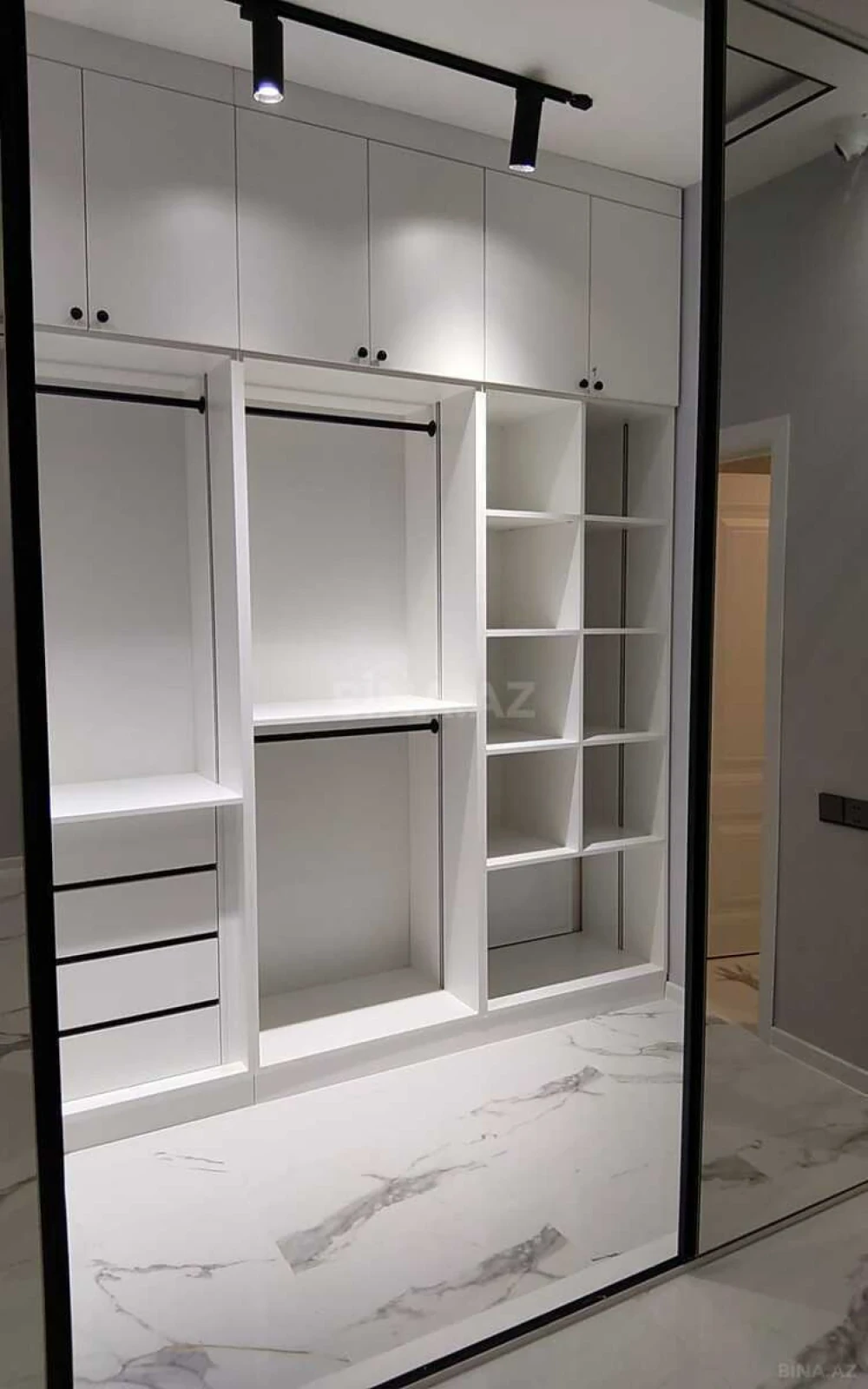 Satılır 4 otaqlı həyət evi 200 m²