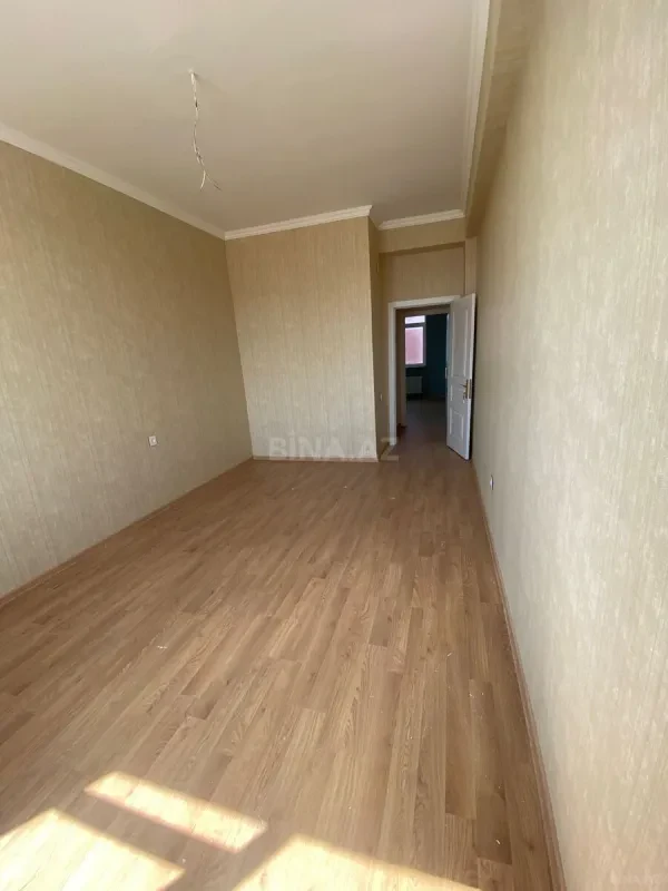 Kirayə verilir 4 otaqlı mənzil 120 m²
