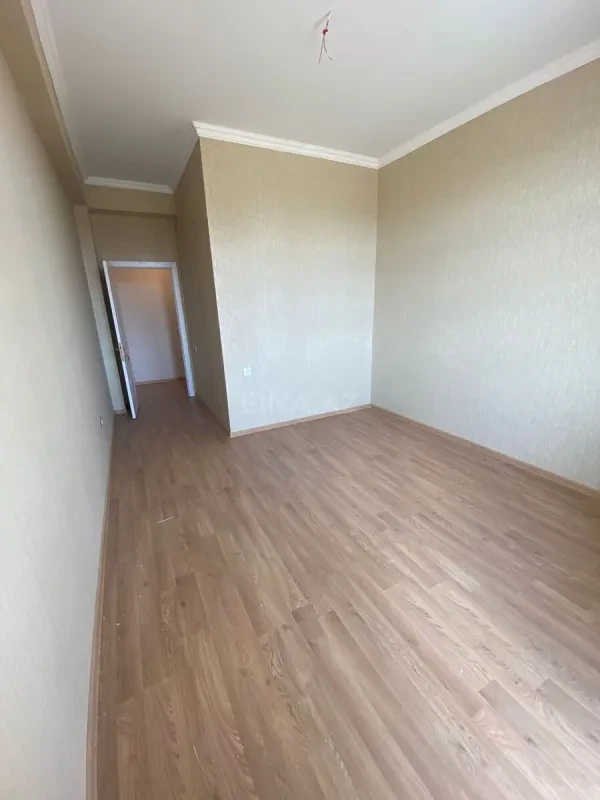 Kirayə verilir 4 otaqlı mənzil 120 m²