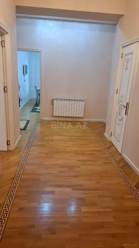Kirayə verilir 3 otaqlı mənzil 120 m²
