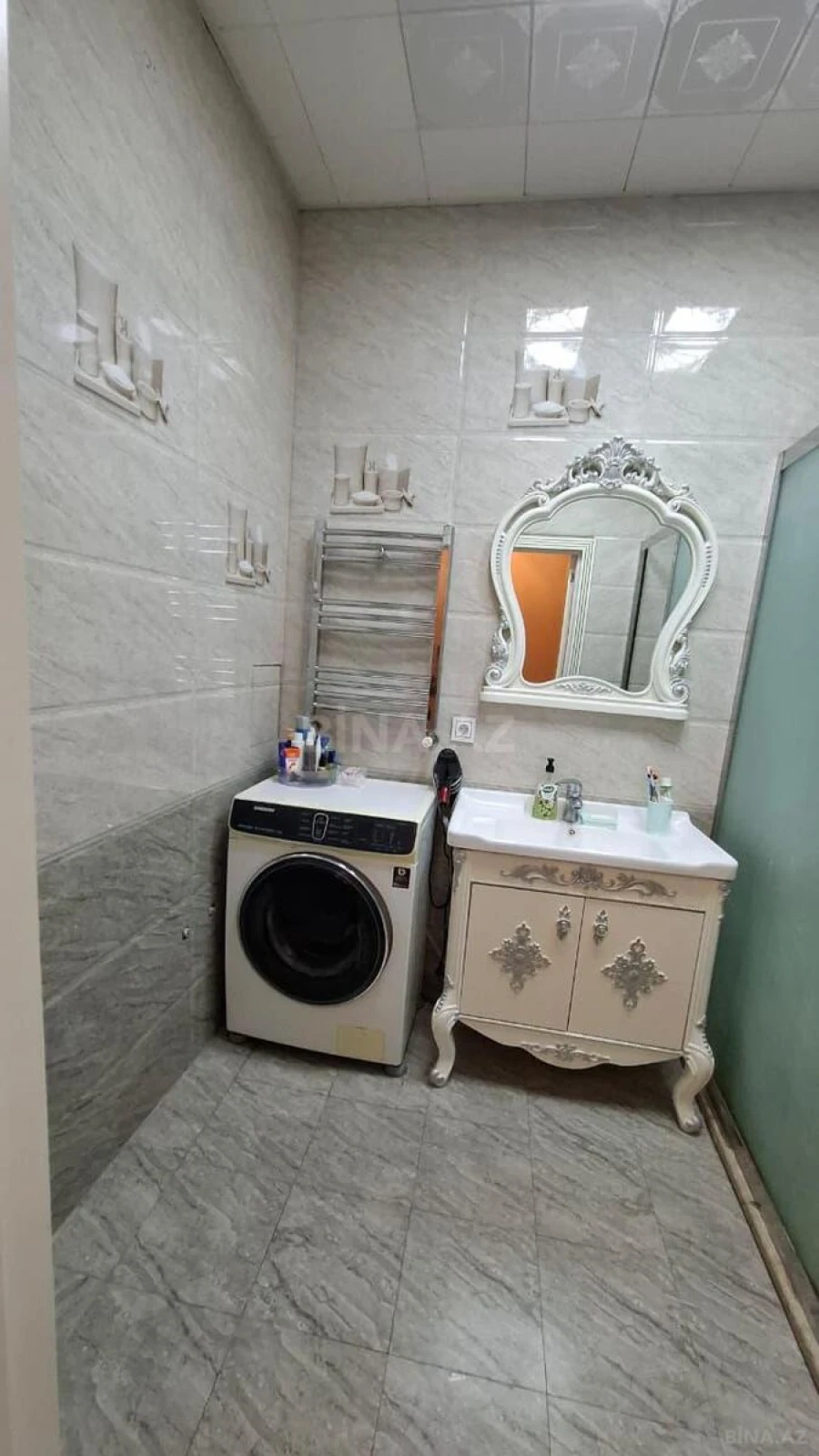 Kirayə verilir 3 otaqlı mənzil 120 m²