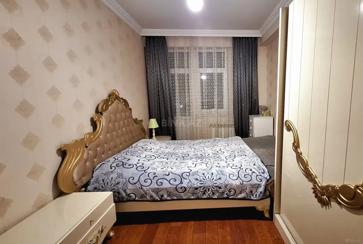 Satılır 2 otaqlı mənzil 75 m²