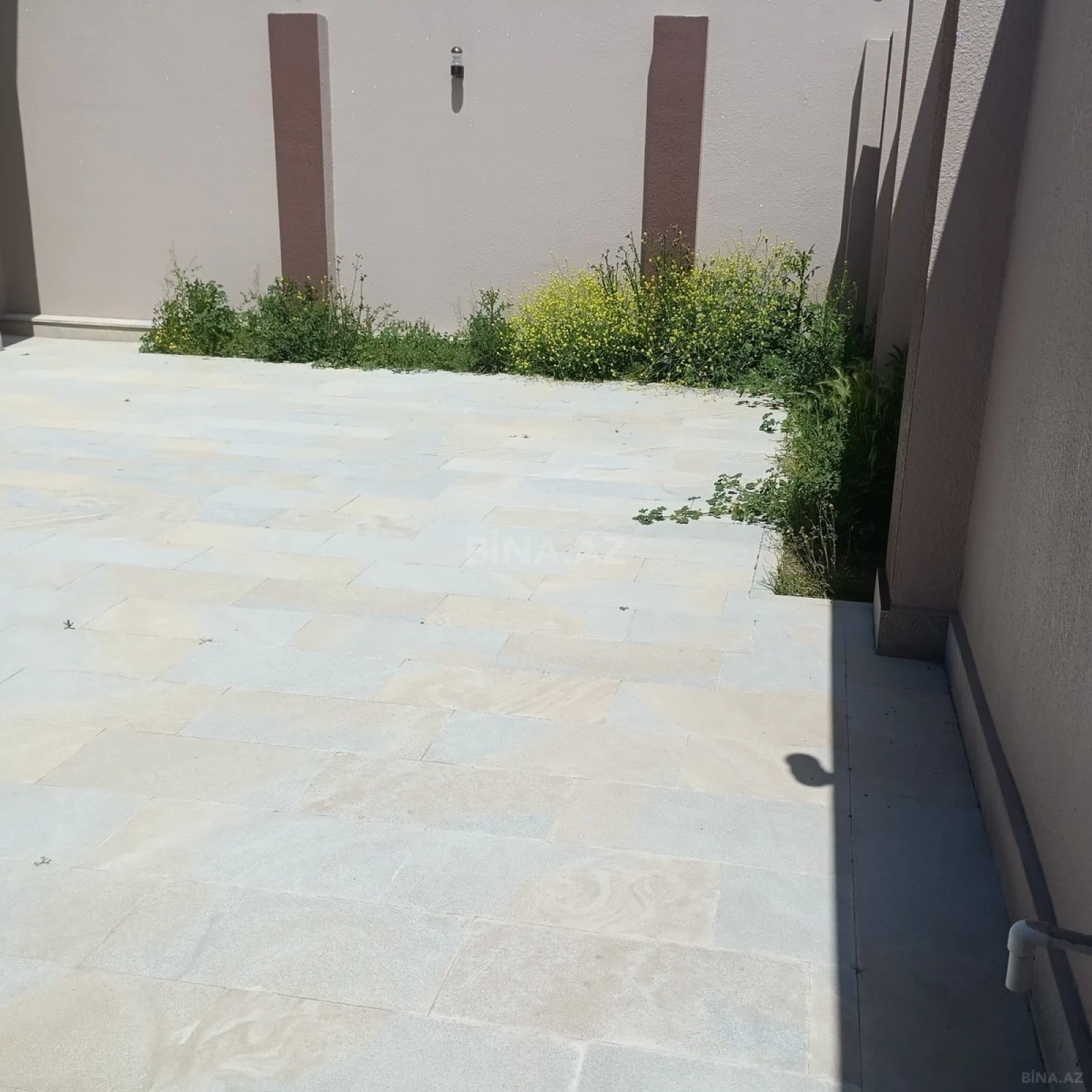 Satılır 8 otaqlı həyət evi 250 m²