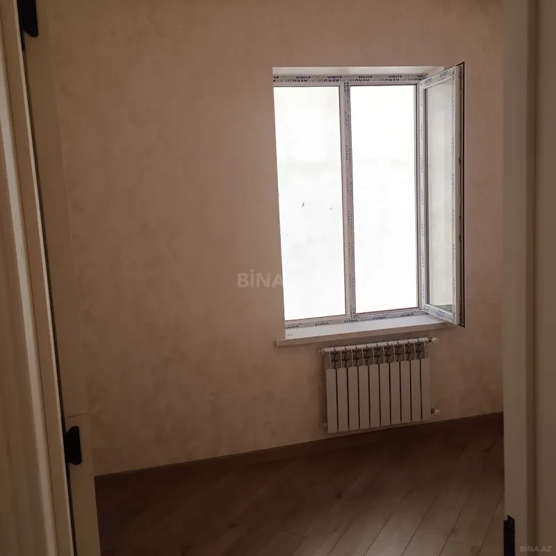 Satılır 8 otaqlı həyət evi 250 m²