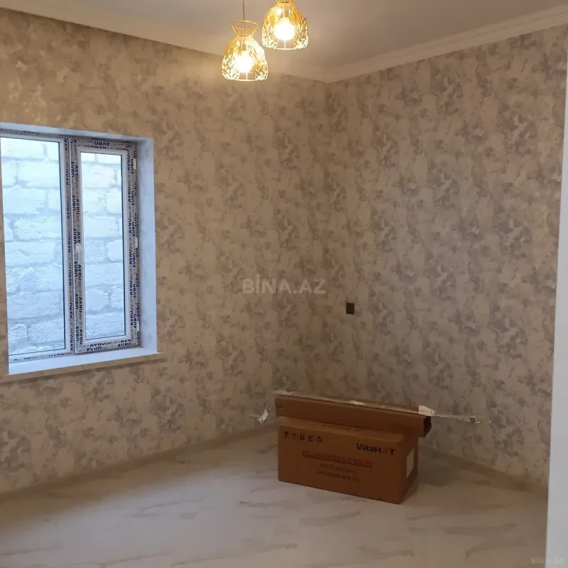 Satılır 8 otaqlı həyət evi 250 m²