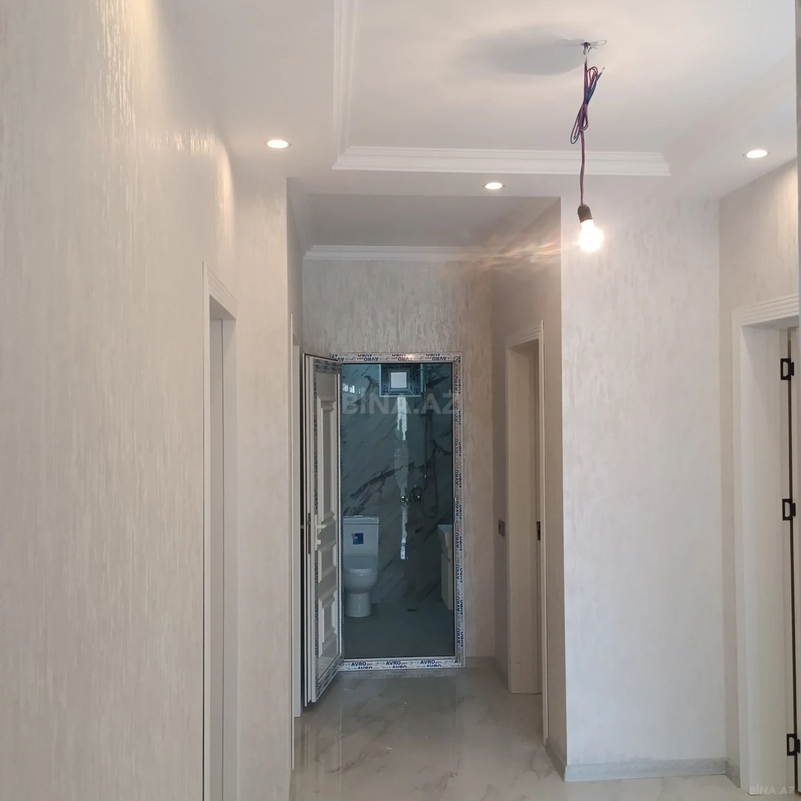 Satılır 8 otaqlı həyət evi 250 m²