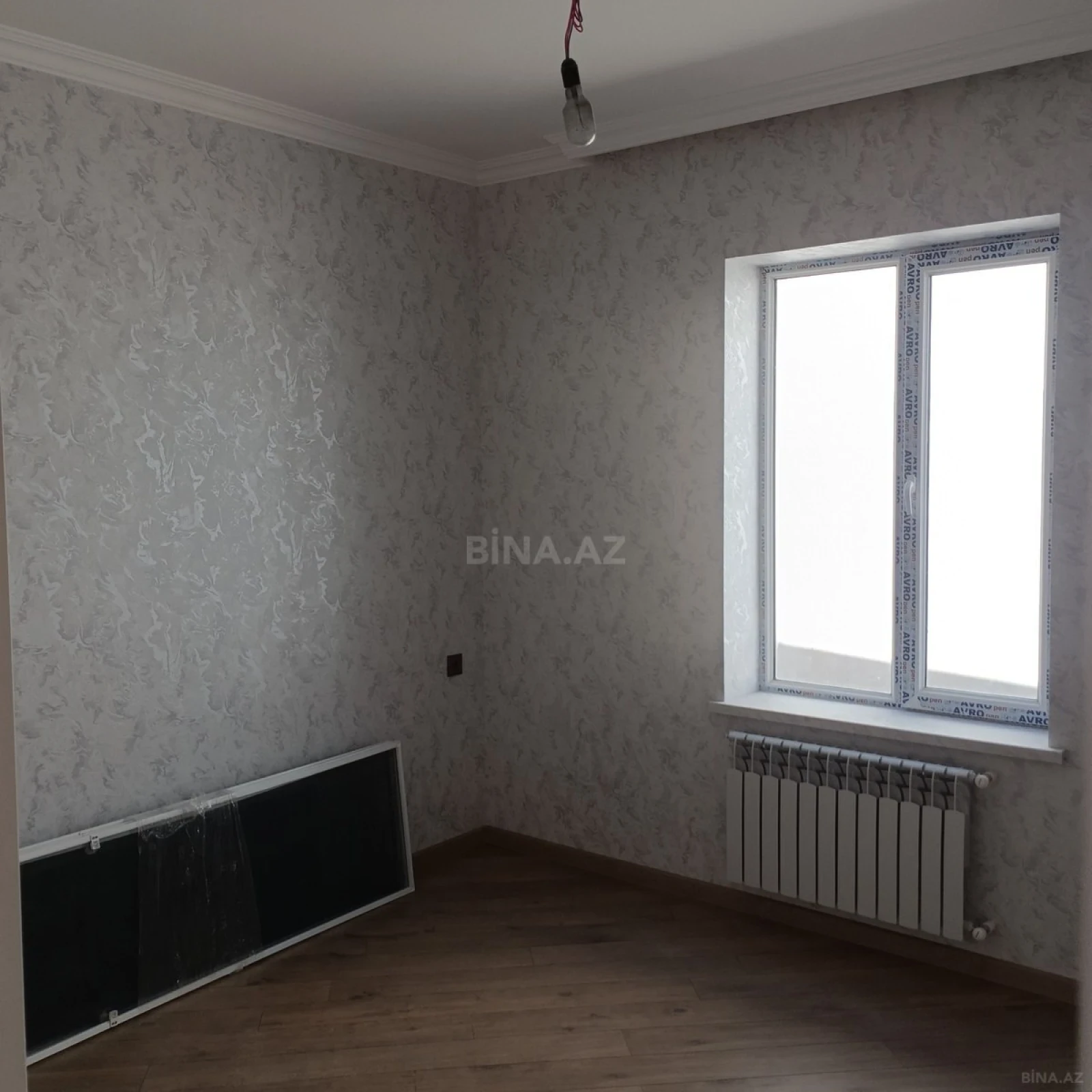 Satılır 8 otaqlı həyət evi 250 m²