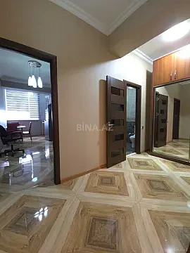 Satılır 2 otaqlı mənzil 83 m²