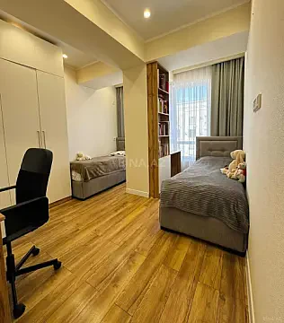 Kirayə verilir 3 otaqlı mənzil 130 m²