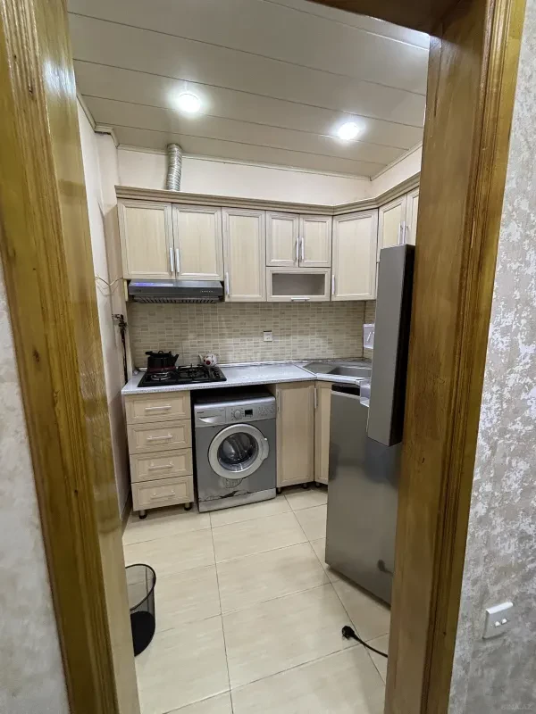 Kirayə verilir 2 otaqlı mənzil 60 m²
