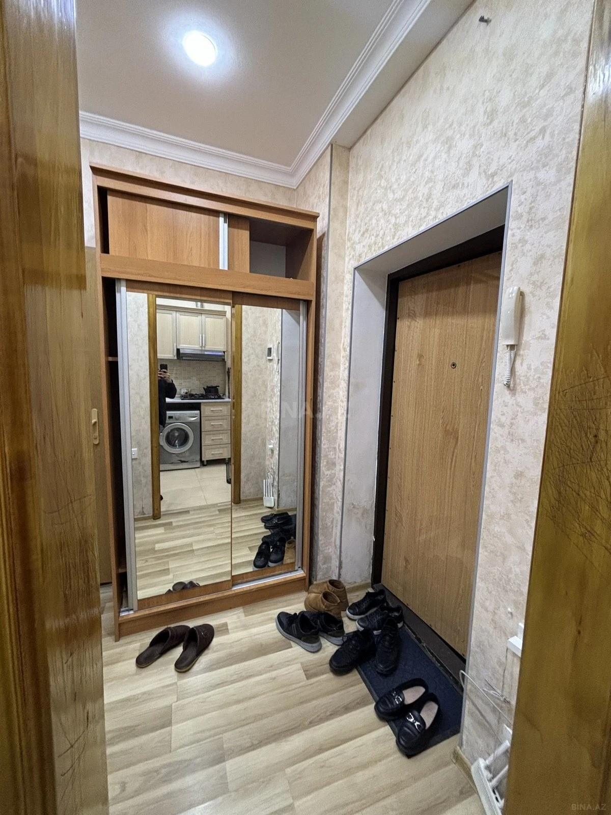 Kirayə verilir 2 otaqlı mənzil 60 m²