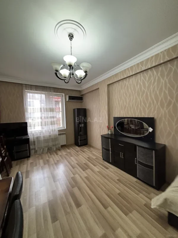 Kirayə verilir 2 otaqlı mənzil 60 m²
