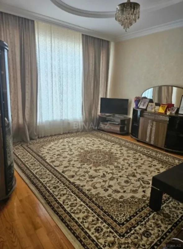 Kirayə verilir 4 otaqlı həyət evi 200 m²