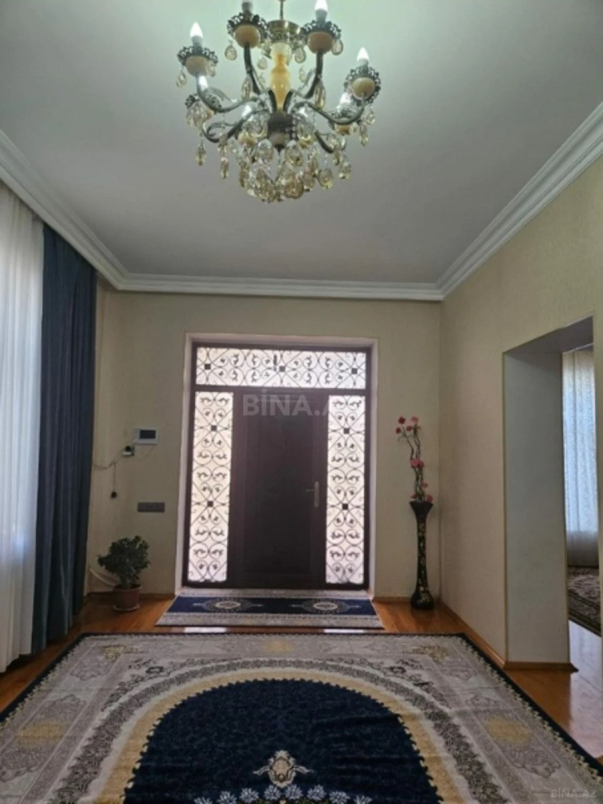 Kirayə verilir 4 otaqlı həyət evi 200 m²