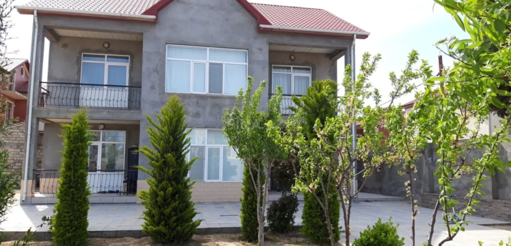 Kirayə verilir 4 otaqlı həyət evi 200 m²