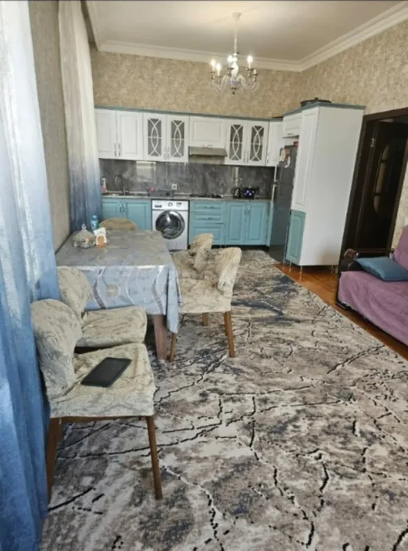 Kirayə verilir 4 otaqlı həyət evi 200 m²