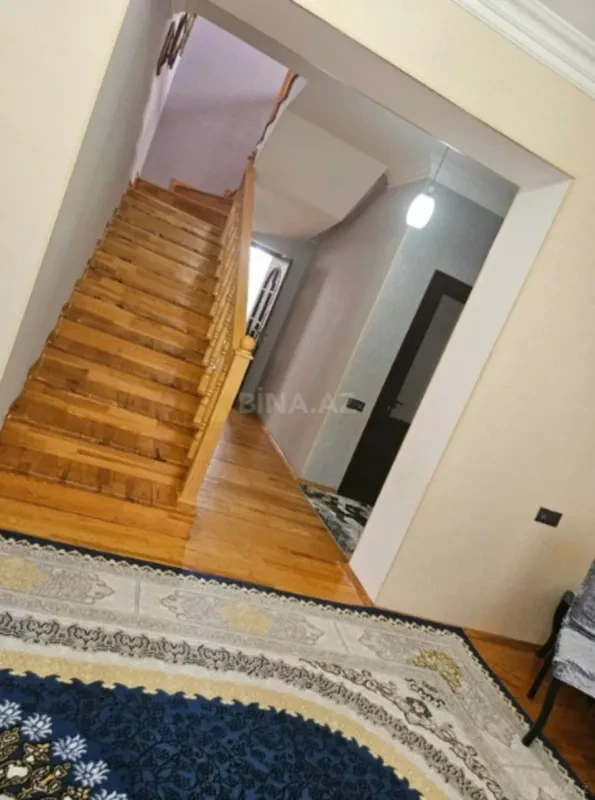 Kirayə verilir 4 otaqlı həyət evi 200 m²