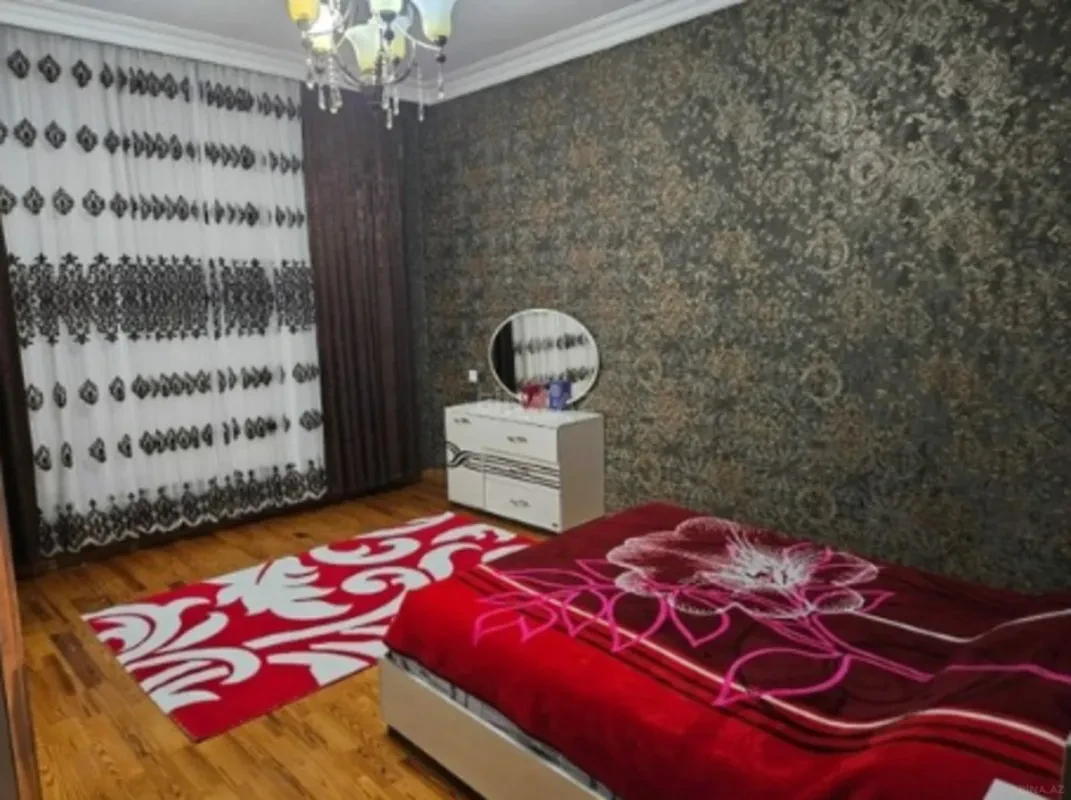Kirayə verilir 4 otaqlı həyət evi 200 m²