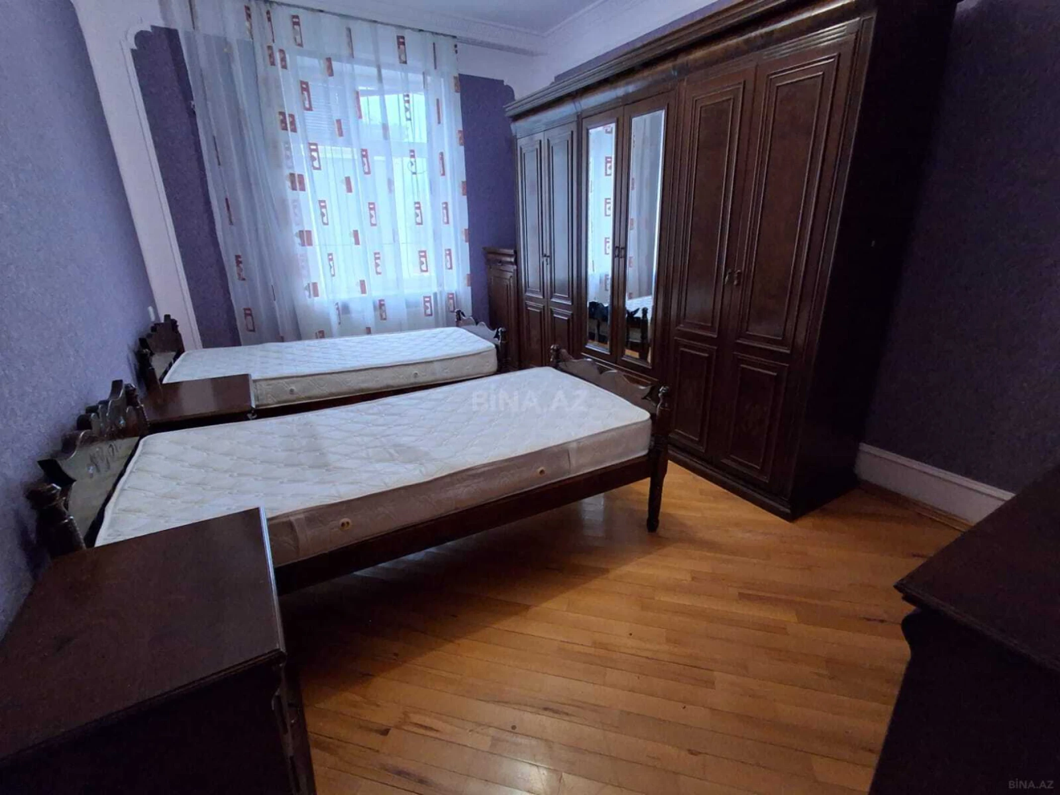 Kirayə verilir 10 otaqlı həyət evi 450 m²