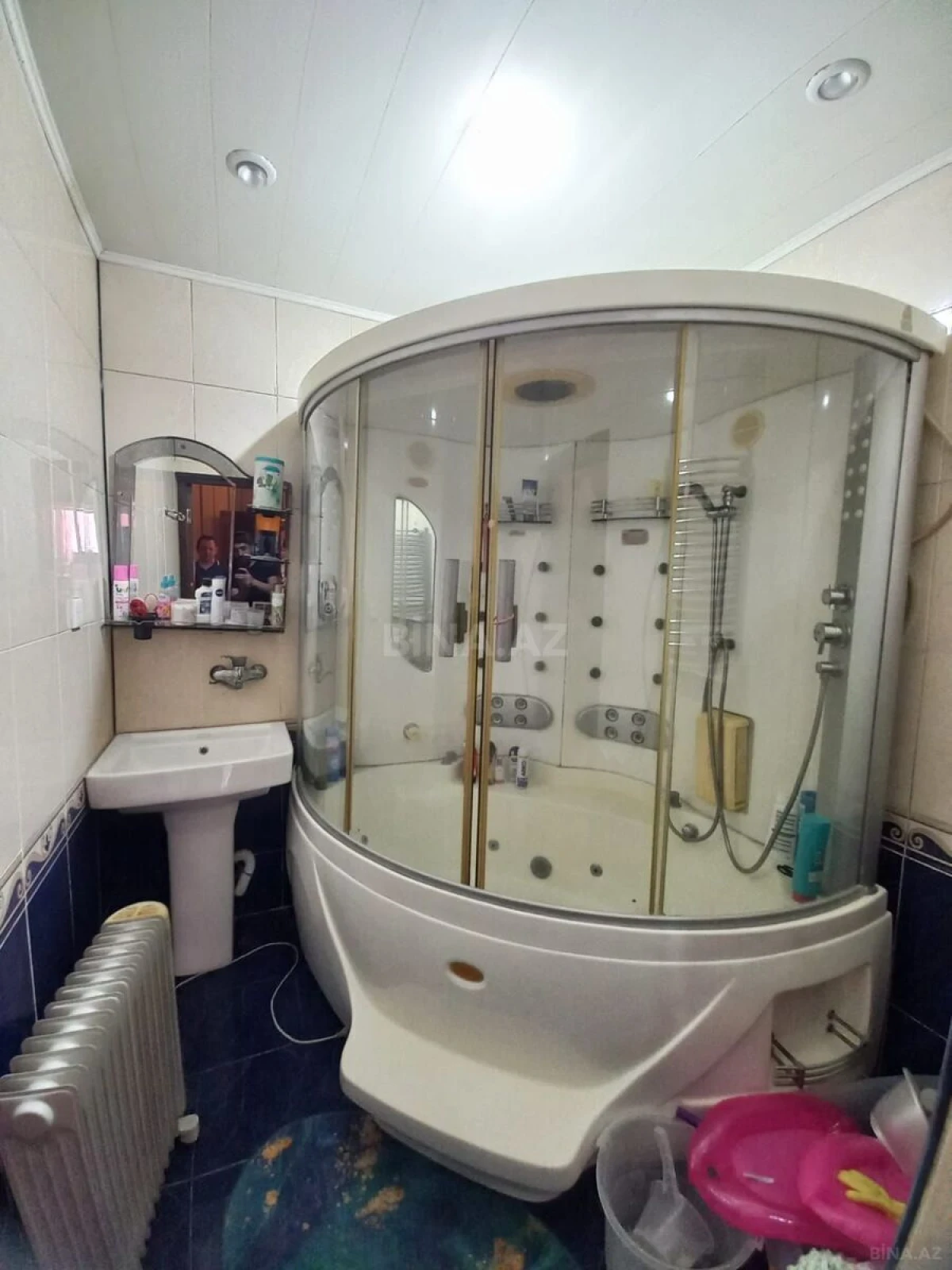 Kirayə verilir 10 otaqlı həyət evi 450 m²