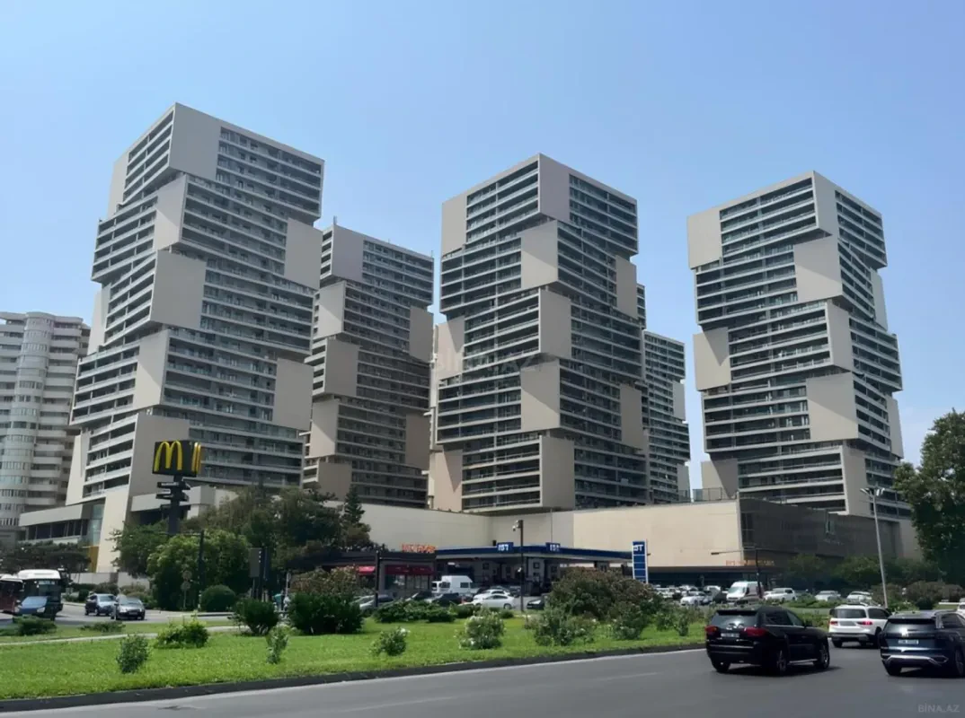 Kirayə verilir 3 otaqlı mənzil 147 m²