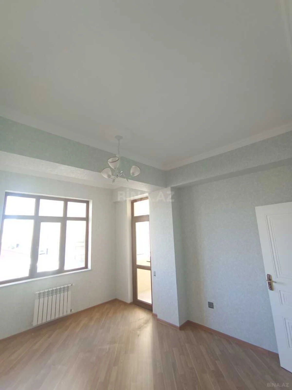 Kirayə verilir 3 otaqlı mənzil 130 m²