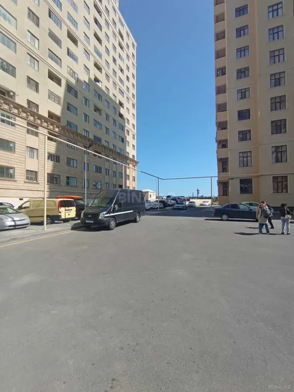 Kirayə verilir 3 otaqlı mənzil 130 m²