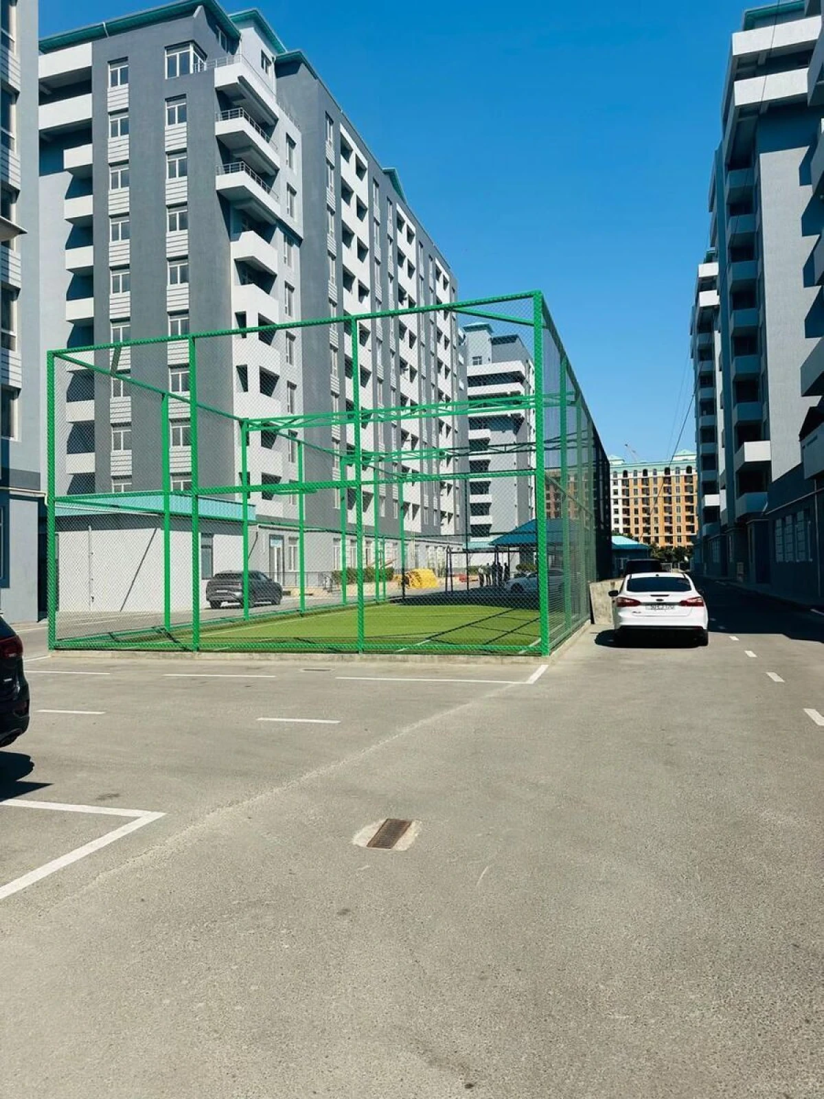Kirayə verilir 2 otaqlı mənzil 70 m²