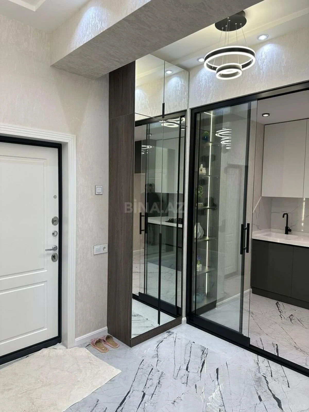 Kirayə verilir 2 otaqlı mənzil 64 m²