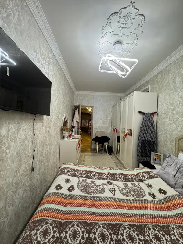 Satılır 2 otaqlı mənzil 55 m²
