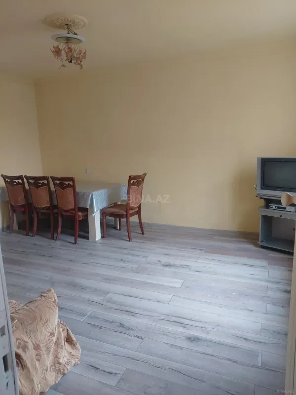 Kirayə verilir 2 otaqlı həyət evi 70 m²
