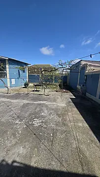 Satılır 5 otaqlı həyət evi 140 m²