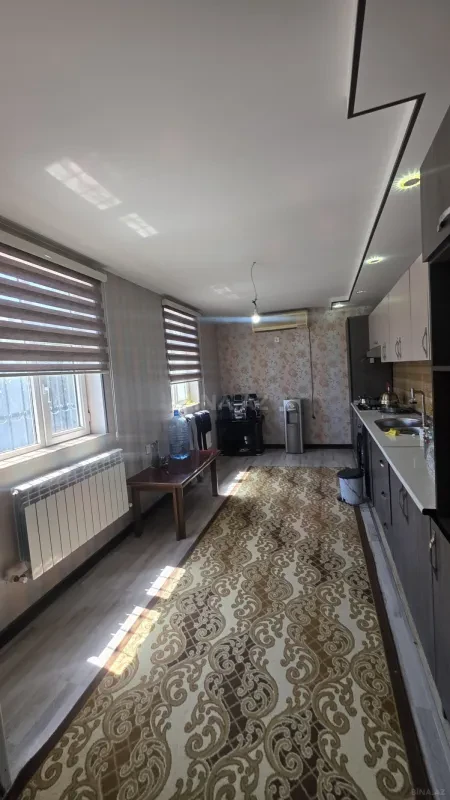 Satılır 5 otaqlı həyət evi 140 m²
