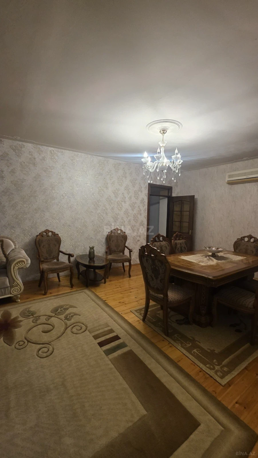 Satılır 5 otaqlı həyət evi 140 m²