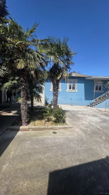 Satılır 5 otaqlı həyət evi 140 m²
