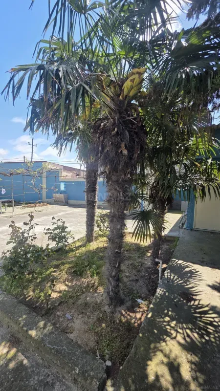 Satılır 5 otaqlı həyət evi 140 m²