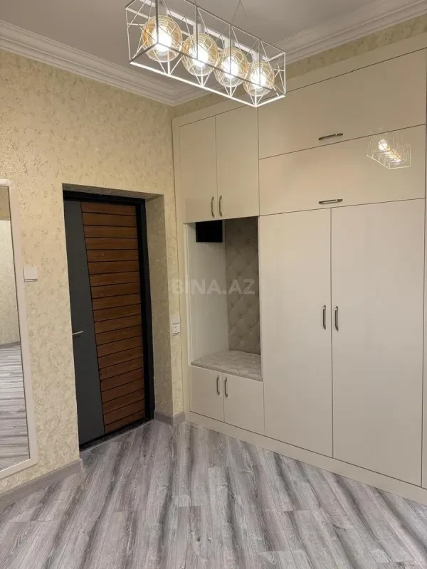 Kirayə verilir 2 otaqlı mənzil 100 m²