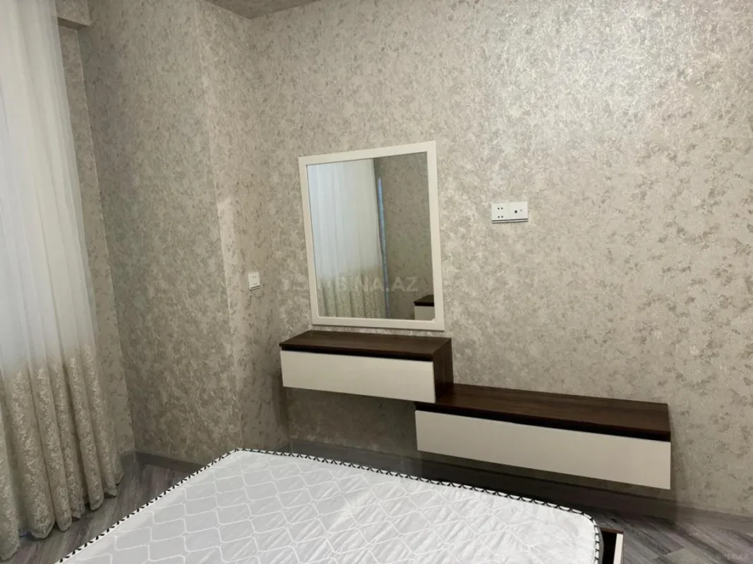 Kirayə verilir 2 otaqlı mənzil 100 m²