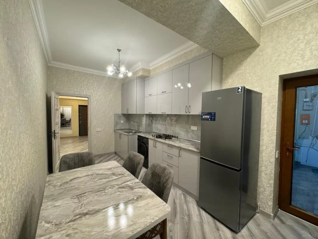 Kirayə verilir 2 otaqlı mənzil 100 m²